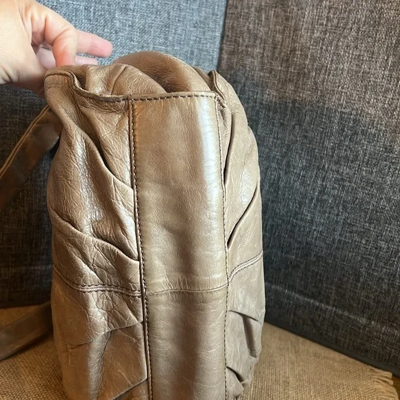 Hobo Shoulder Bag - Picture 8 of 16